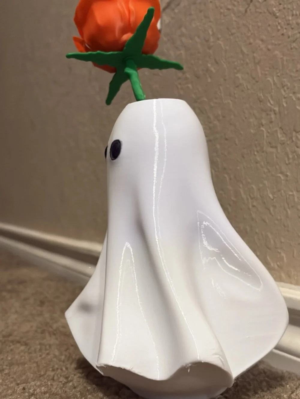 White Ghost 3D printed mini Vase and flower